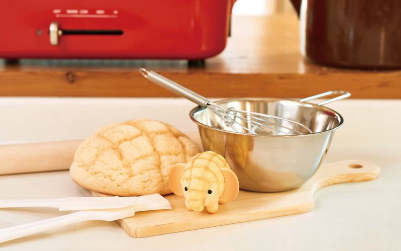 Animal Bakery Minifigure - Desk Collector Display
