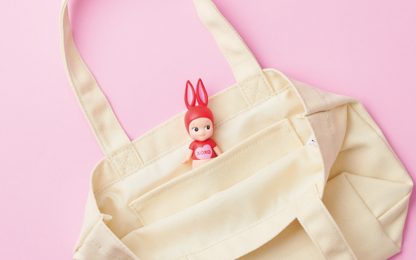 Kiss Kiss Tote - Soft Display Carry